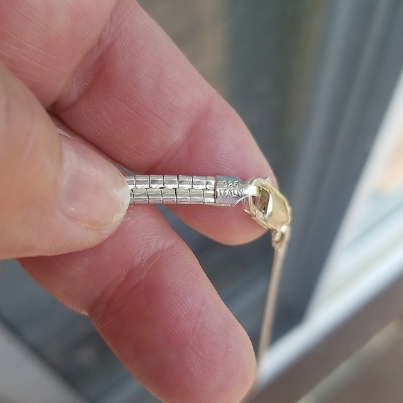 Sterling Silver Cobra Style Necklace with Lobster Clasp - Picture 3 of 4